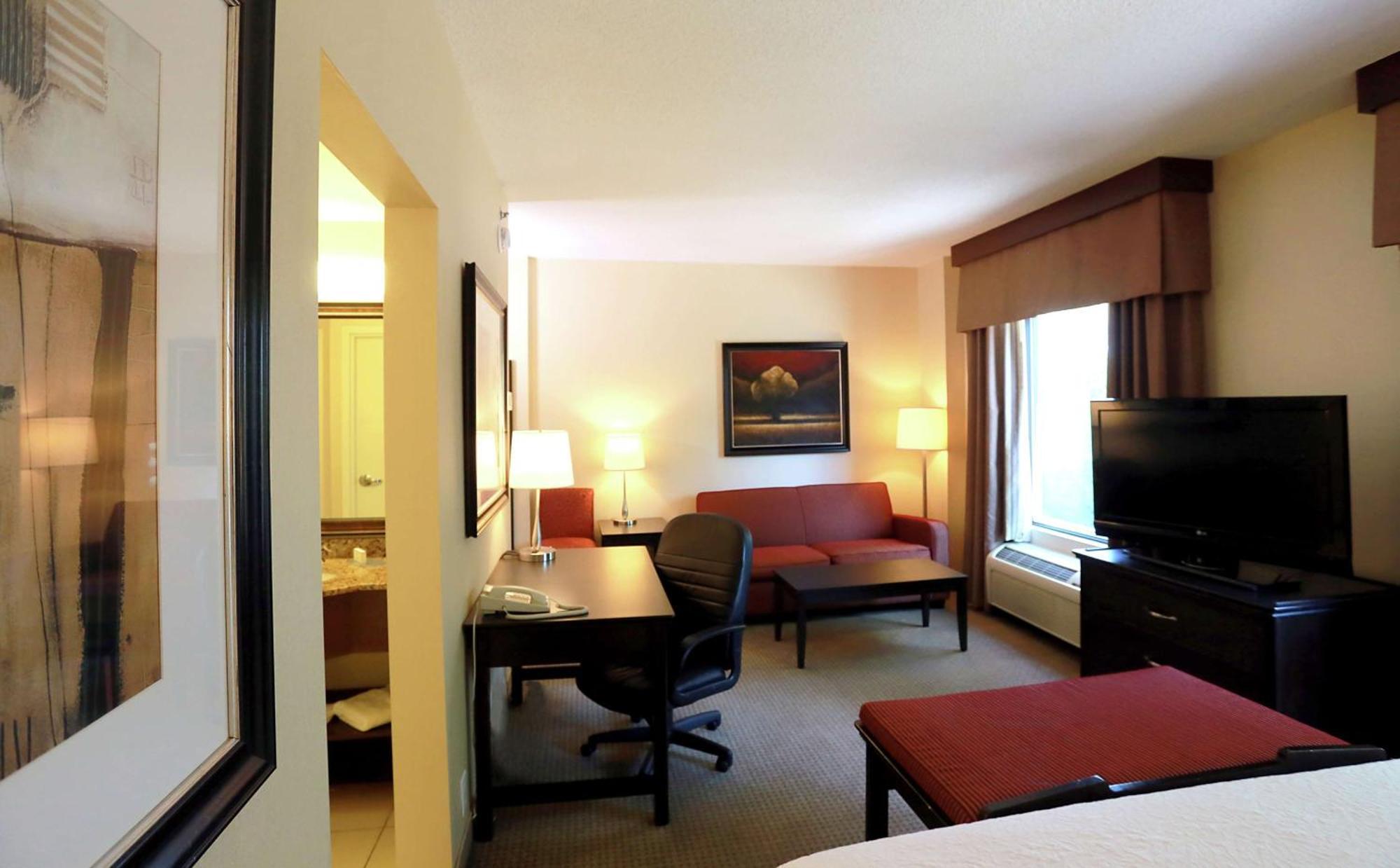 Hampton Inn & Suites Laval Esterno foto